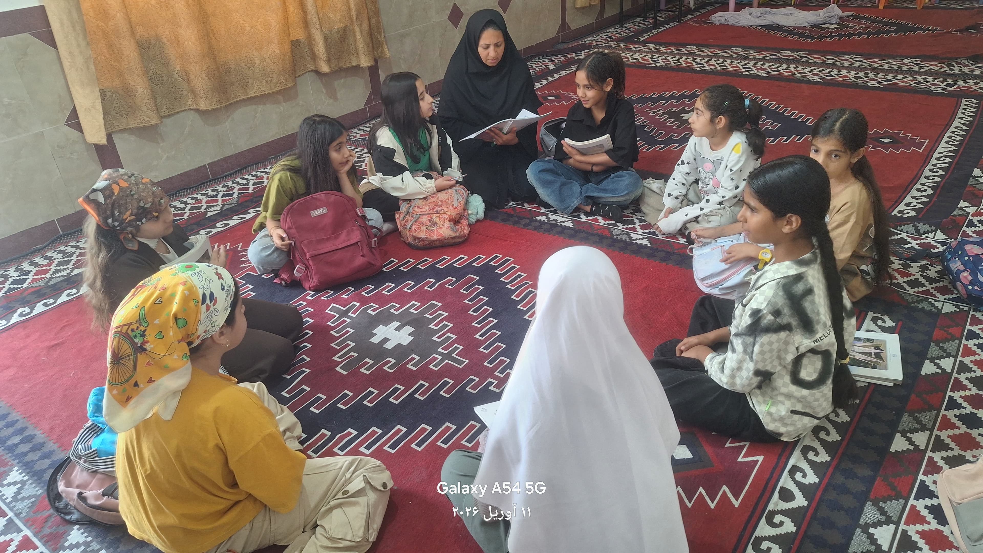 قرارآموزشی در زمان جنگ ....آموزش در متزل معلمان.آموزش تعطیل شدنی نیست